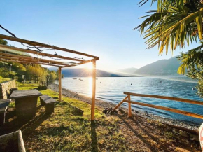 Boho Lake House - Private Beach 600m from the property - Free Parking - Home Cinema Room